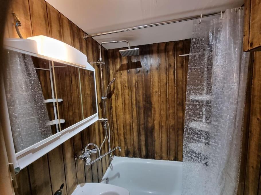 Studio 4 Couchages Dans Un Chalet Tout Confort Chamrousse Luaran gambar